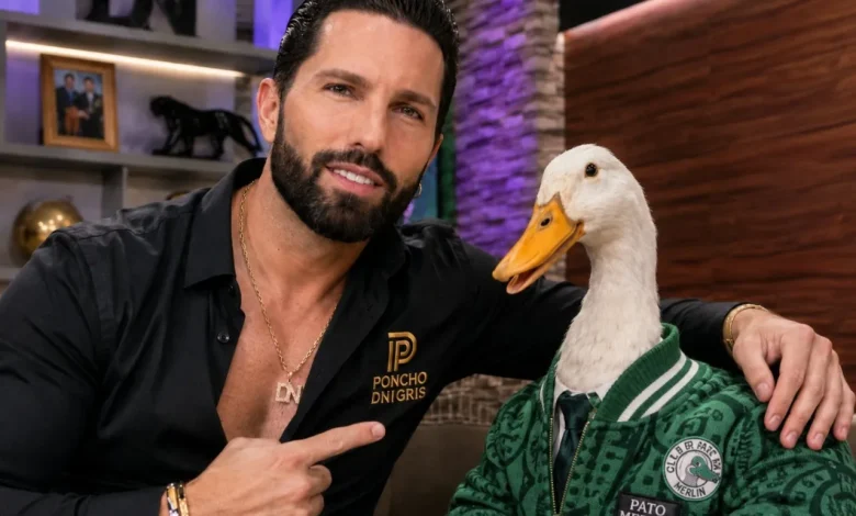 Poncho de Nigris ofrece 600 mil pesos por el Pato Merlín y desata polémica