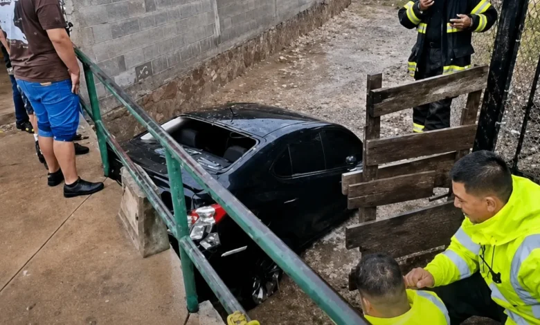 Muere hombre tras ser arrastrado por la corriente durante intensa tormenta en Chihuahua