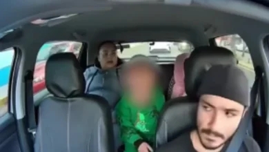 Pasajera discute con conductor tras pedirle que calmara a su hijo