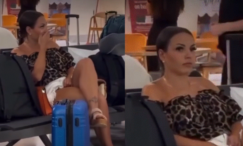 La grabación muestra a una mujer acomodándose la ropa en la zona de espera de un aeropuerto; la falta de contexto dividió las opiniones de usuarios.