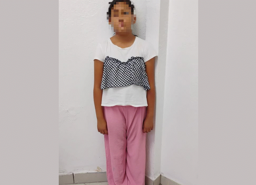 Buscan a la familia de niña que fue hallada sola en el Centro