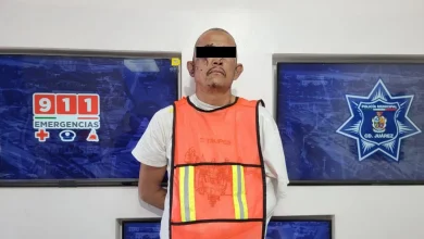 El arresto ocurrió en Infonavit Casas Grandes; policías localizaron una mochila con ropa que presentaba aparentes manchas de sangre.