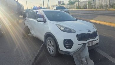 Vehículos involucrados en un choque sobre el bulevar Juan Pablo II en Ciudad Juárez