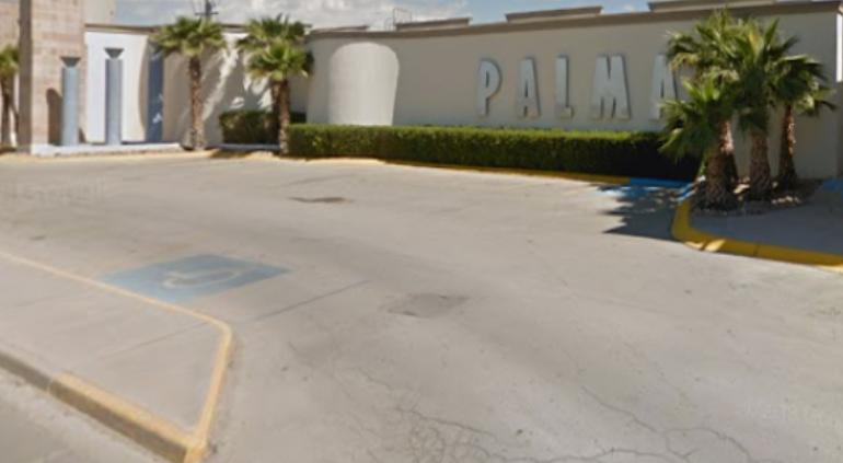 Exterior del motel Las Palmas en Ciudad Juárez, donde un hombre fue baleado