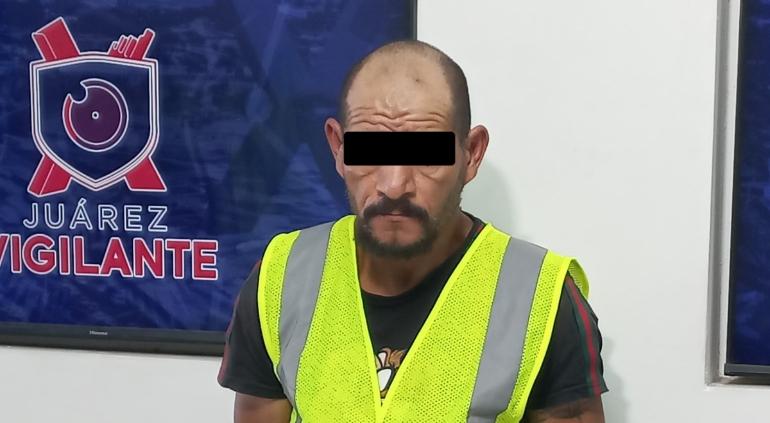 Policías municipales durante una intervención por un asalto a mano armada en Tesoro Escondido