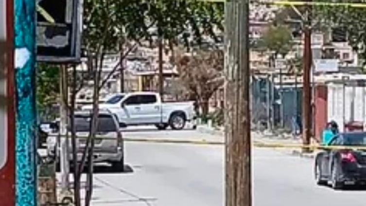 Negocio de autopartes acordonado tras ataque armado en la colonia 16 de Septiembre de Ciudad Juárez