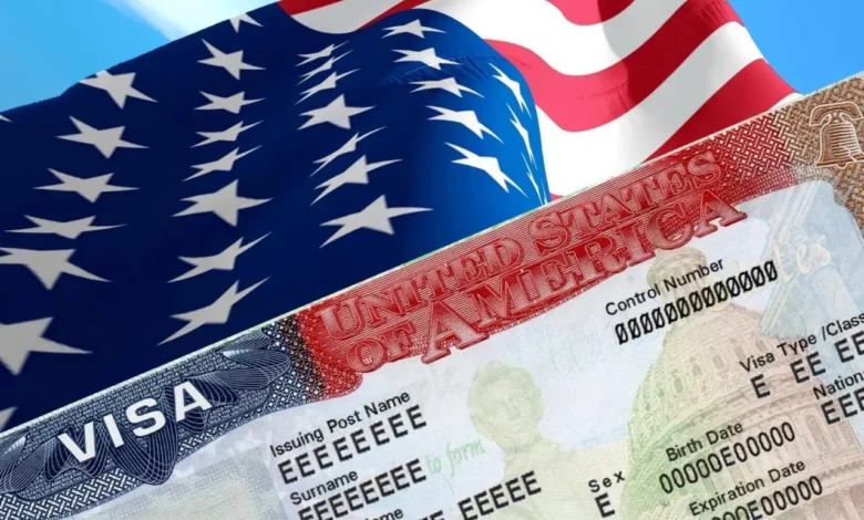 El endurecimiento de las revisiones migratorias en cruces internacionales genera incertidumbre entre residentes de Ciudad Juárez, especialmente entre familias con hijos nacidos en Estados Unidos.