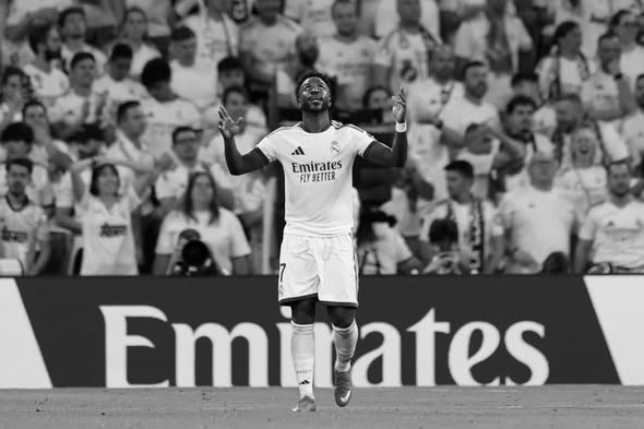 Vinícius Júnior, futbolista brasileño sobre quien circula una teoría falsa relacionada con un supuesto doble