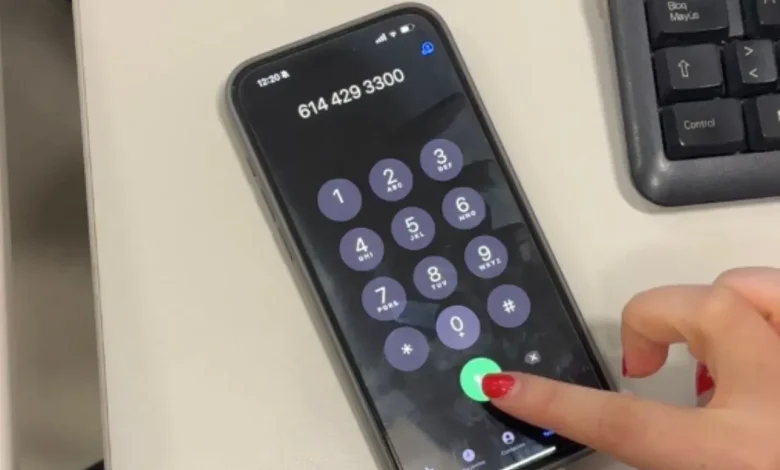 Teléfono celular con tarjeta SIM sujeto al registro de líneas telefónicas en México