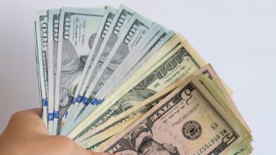 Cotización del peso mexicano frente al dólar durante una jornada de depreciación cambiaria