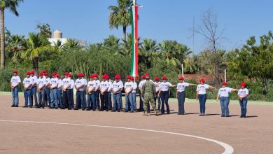 Personas realizan el trámite de la Cartilla del Servicio Militar Nacional ante la Secretaría de la Defensa Nacional