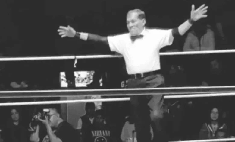 Gerardo Germán Pineda, réferi de lucha libre conocido como El Búho