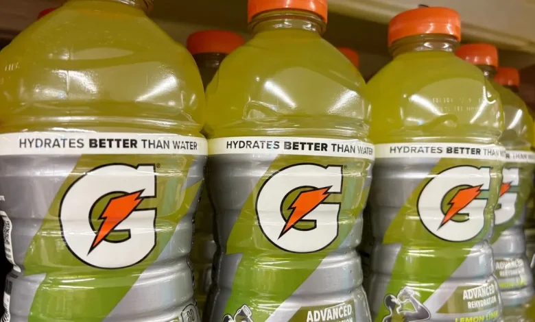 Botellas de Gatorade relacionadas con el retiro voluntario por colorantes no declarados en Estados Unidos